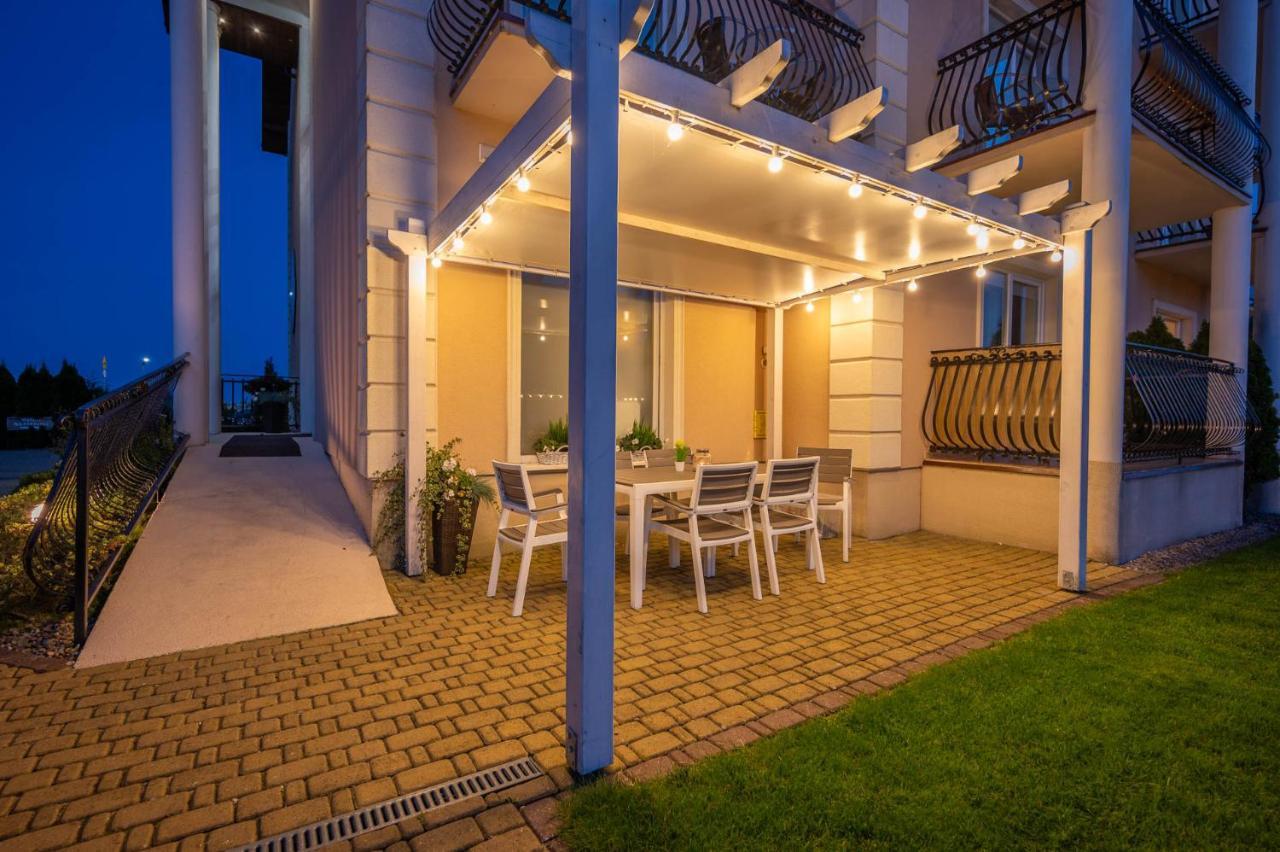 Pensjonat Marynarski - Apartamenty ดาร์โลฟโก ภายนอก รูปภาพ