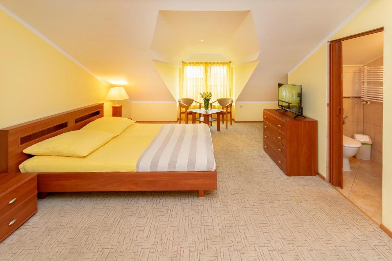 Pensjonat Marynarski - Apartamenty ดาร์โลฟโก ภายนอก รูปภาพ
